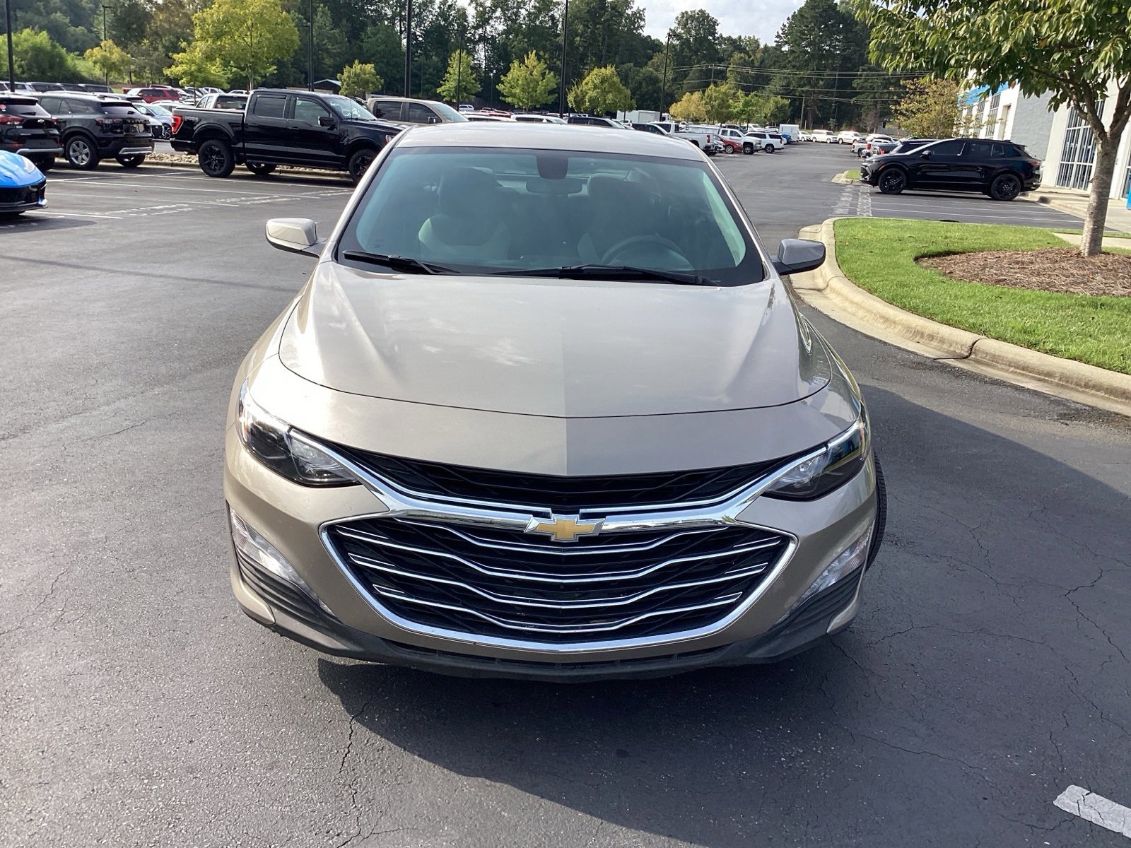 2022 Chevrolet Malibu 1LT photo 3