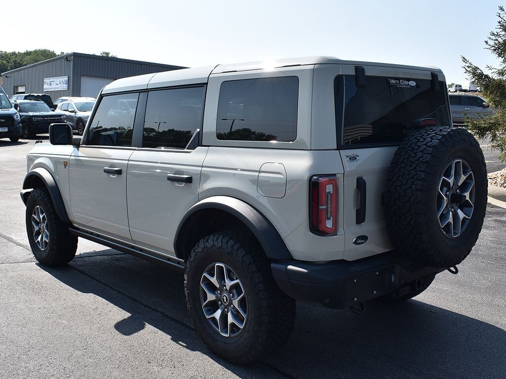 Certified 2025 Ford Bronco Badlands SUV