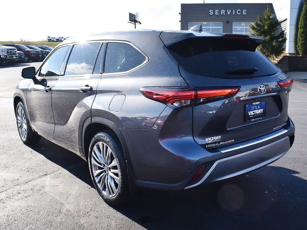 Used 2022 Toyota Highlander Platinum SUV