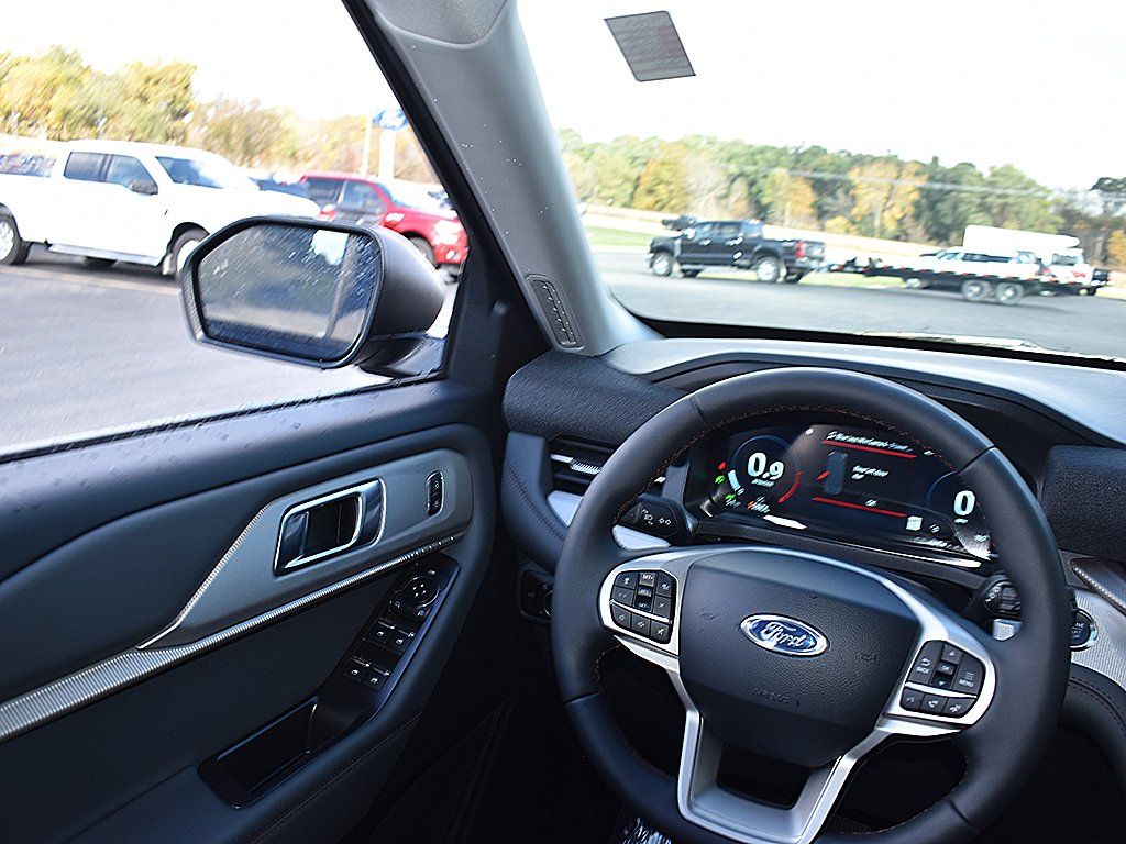 2026 Ford Explorer Active - Photo 19
