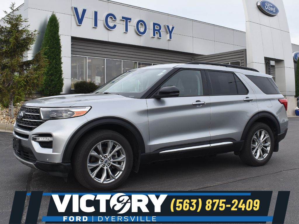 2023 Ford Explorer XLT 4WD's photo