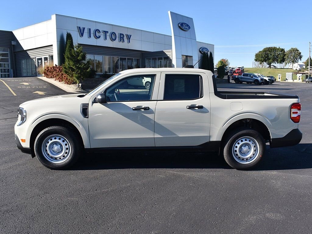 New 2025 Ford Maverick XL Truck SuperCrew