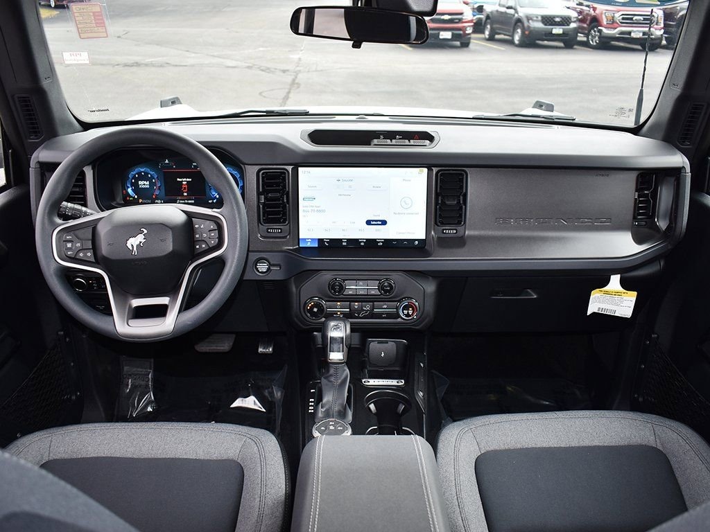 New 2025 Ford Bronco Base SUV