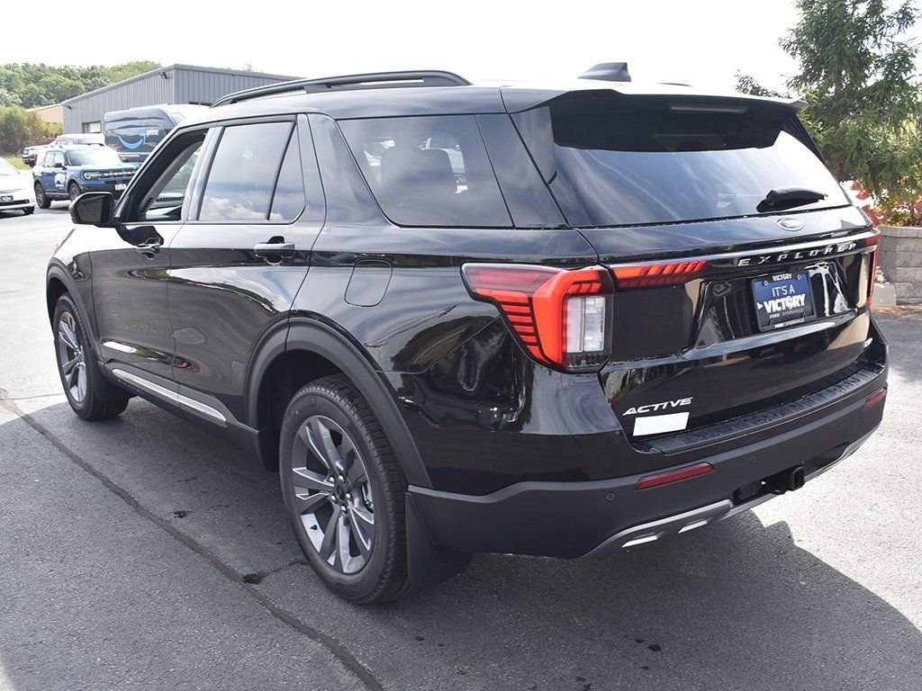 New 2025 Ford Explorer Active SUV