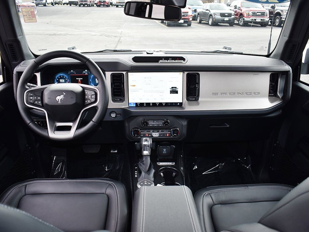 New 2025 Ford Bronco Outer Banks SUV