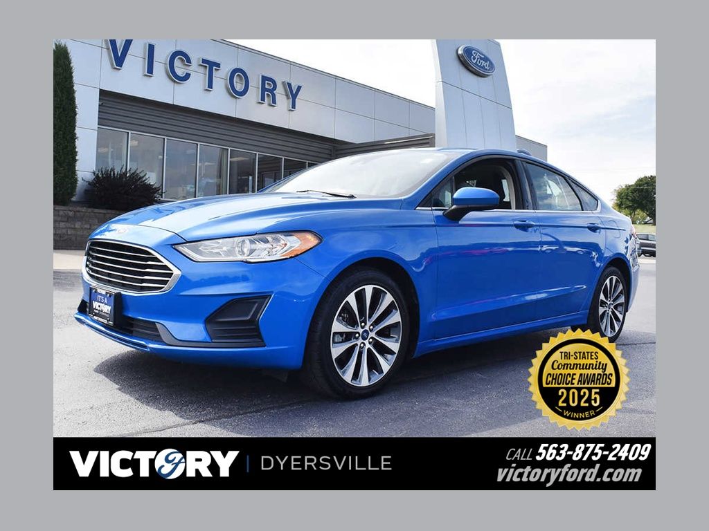 2020 Ford Fusion SE's photo