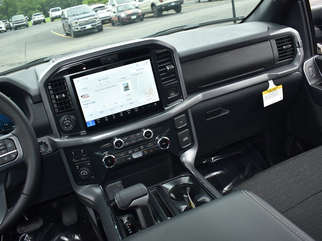 2025 Ford F-150 XLT - Photo 19