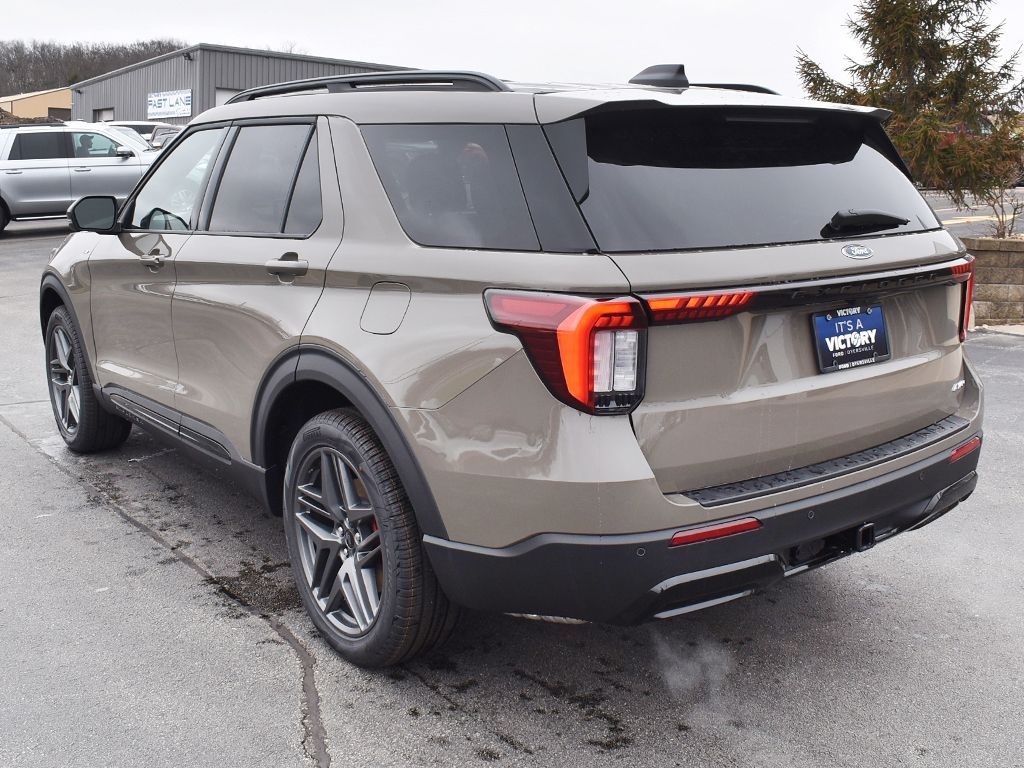 New 2026 Ford Explorer ST-Line SUV