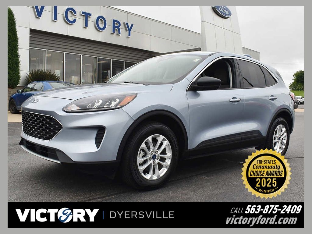 2022 Ford Escape SE's photo