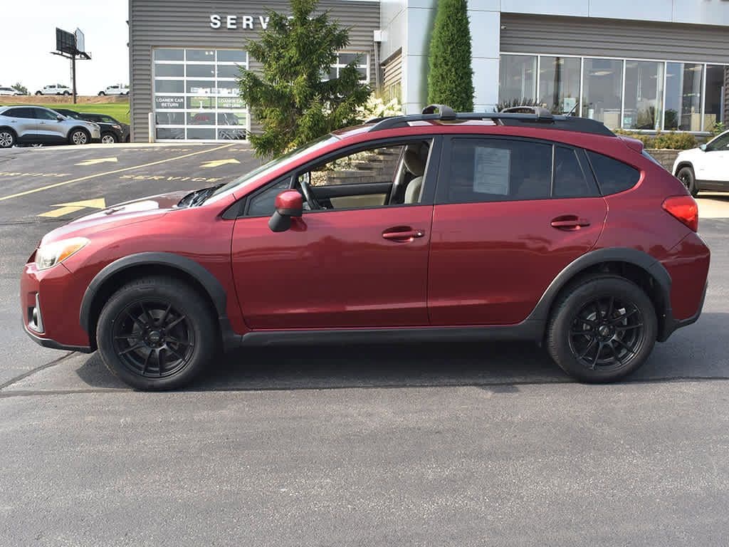 Used 2017 Subaru Crosstrek Premium with VIN JF2GPABC5HH247553 for sale in Dyersville, IA