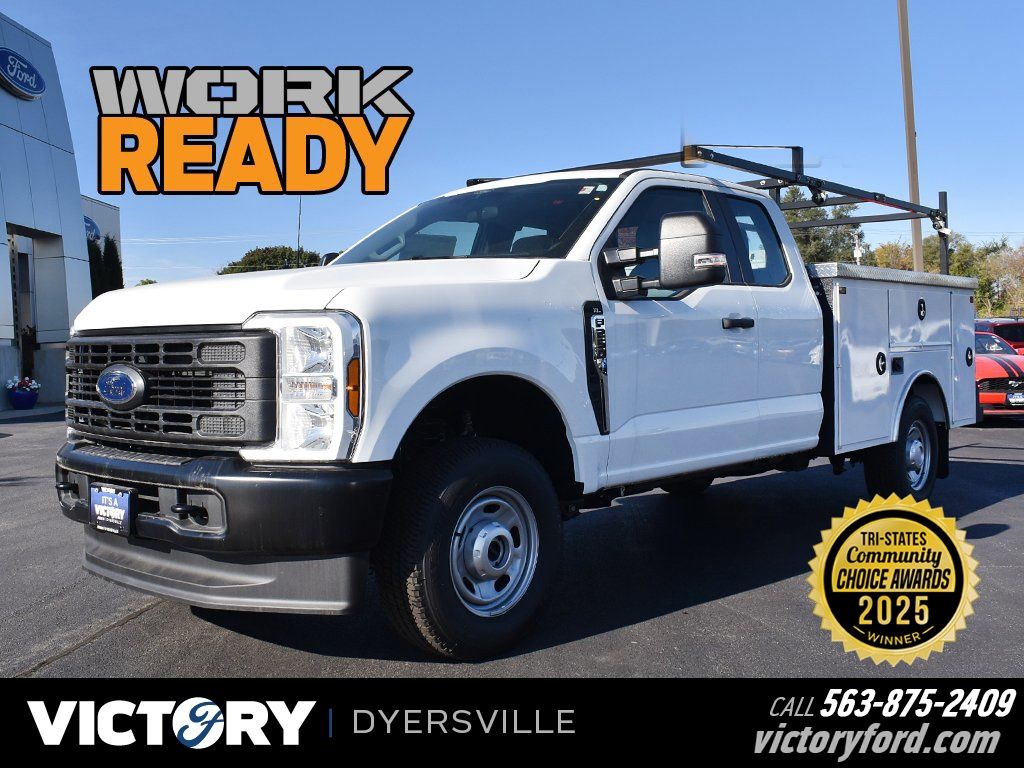 2025 Ford F-250 Super Duty XL's photo