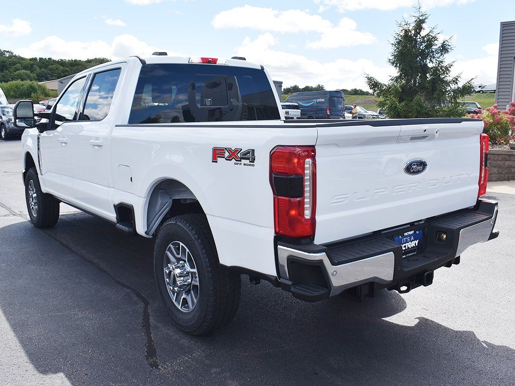 2026 Ford F-350 Super Duty Lariat - Photo 3