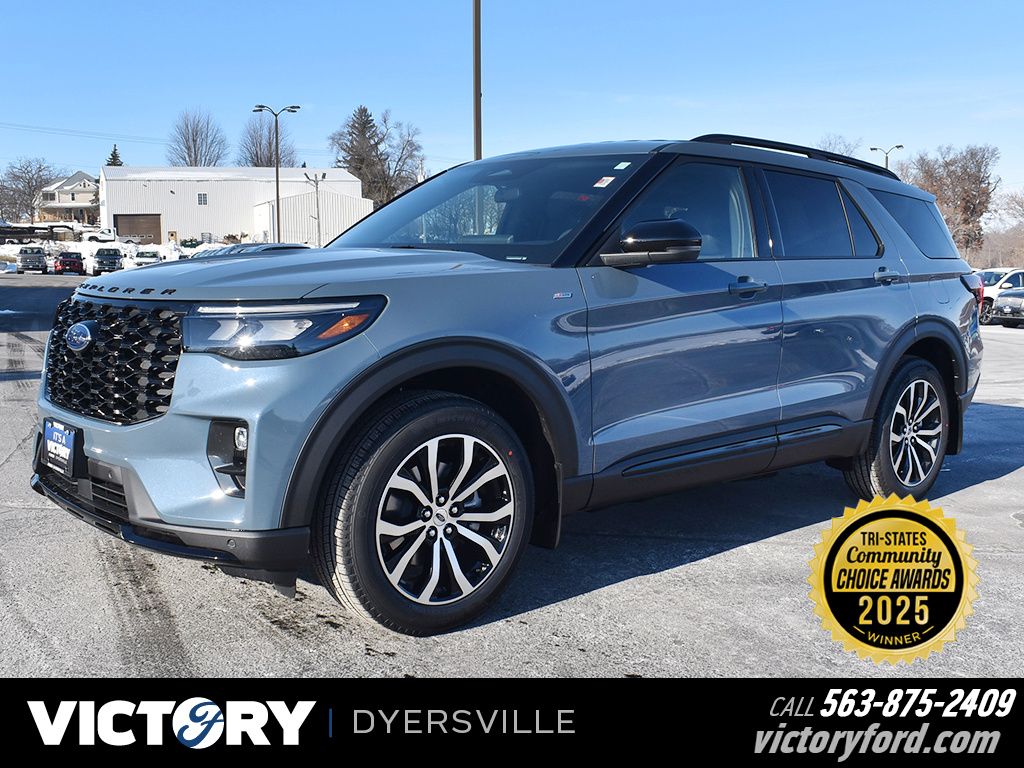 2026 Ford Explorer ST-LINE's photo