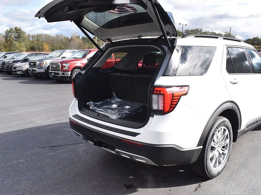 2026 Ford Explorer Active - Photo 28
