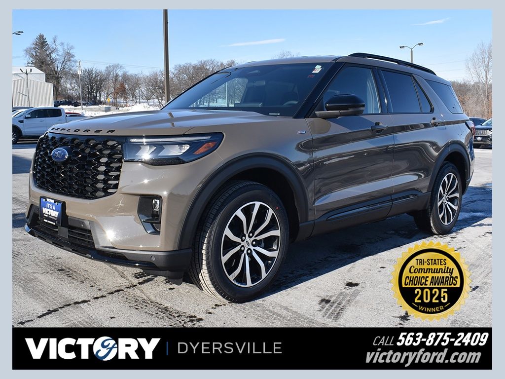 2026 Ford Explorer ST-LINE's photo