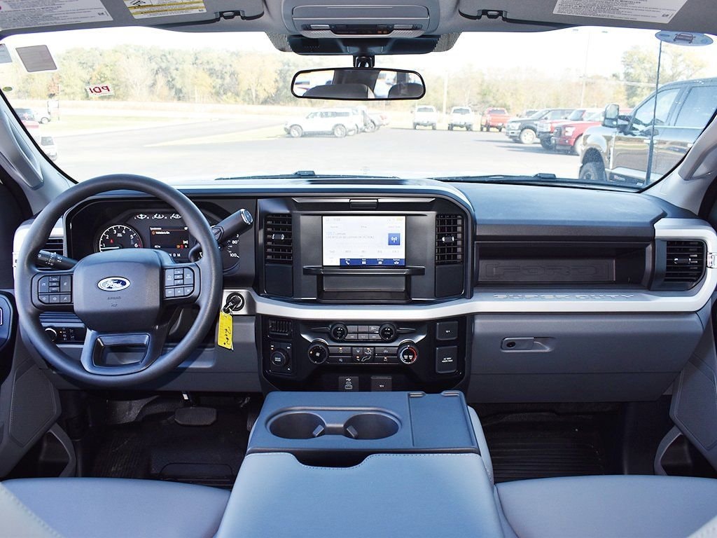 New 2025 Ford F-250 Truck Super Cab