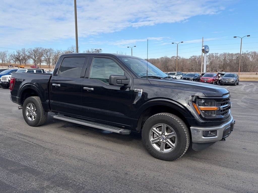 Used 2025 Ford F-150 XLT Truck SuperCrew Cab