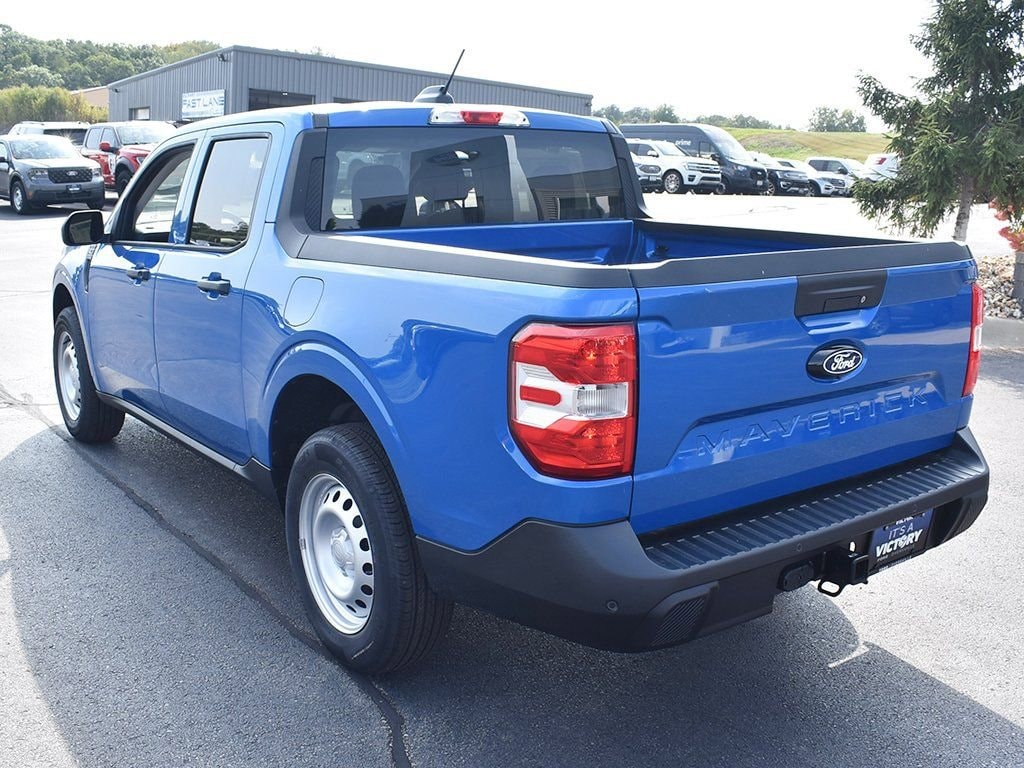 New 2025 Ford Maverick XL Truck SuperCrew