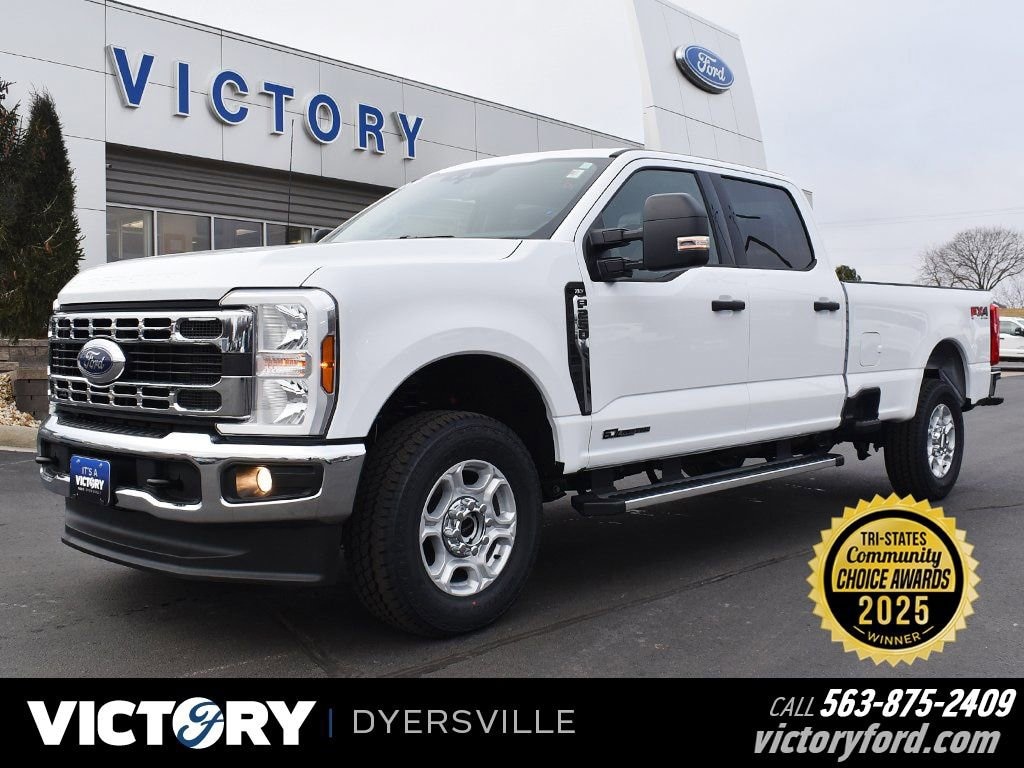 New 2025 Ford F-250 Truck Crew Cab