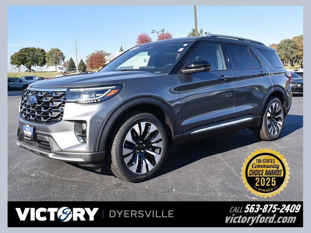 2026 Ford Explorer Platinum's photo