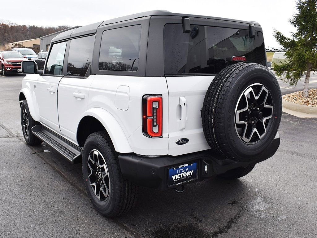 New 2025 Ford Bronco Outer Banks SUV
