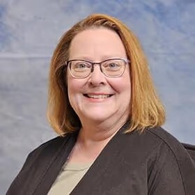 Staff member Jana Fox from ID_bc60c4