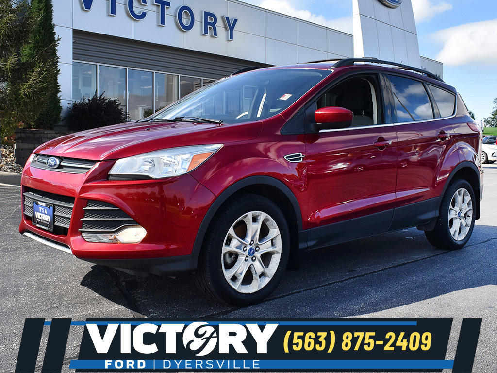 Used 2013 Ford Escape SE with VIN 1FMCU9G90DUC32568 for sale in Dyersville, IA