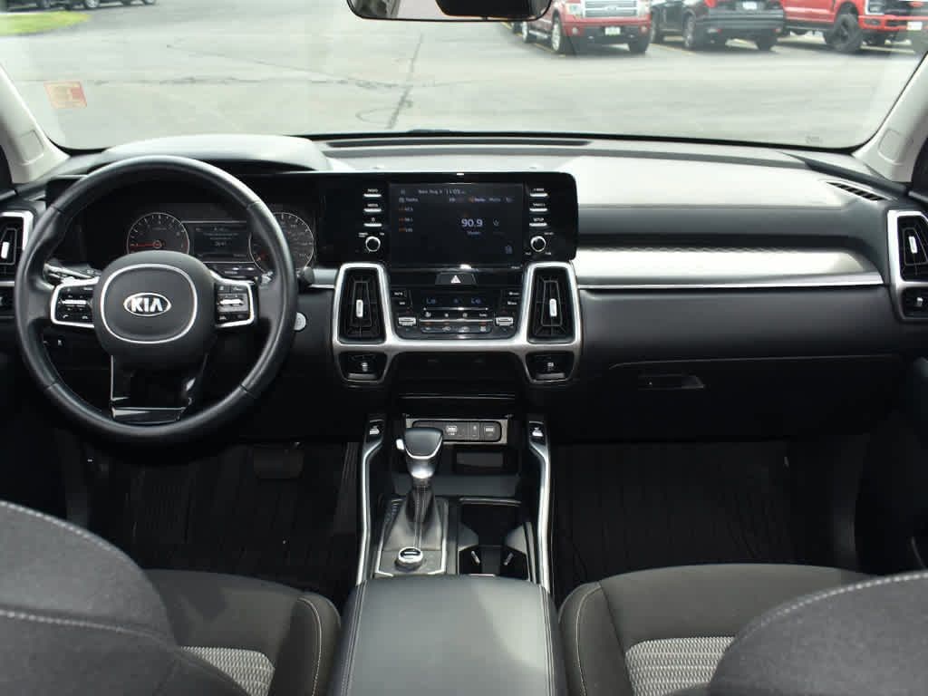 Used 2021 Kia Sorento LX SUV