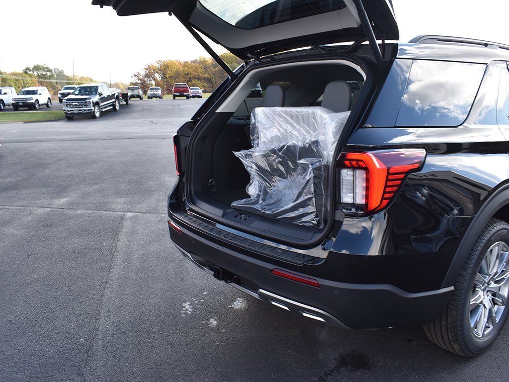 2026 Ford Explorer Active - Photo 28