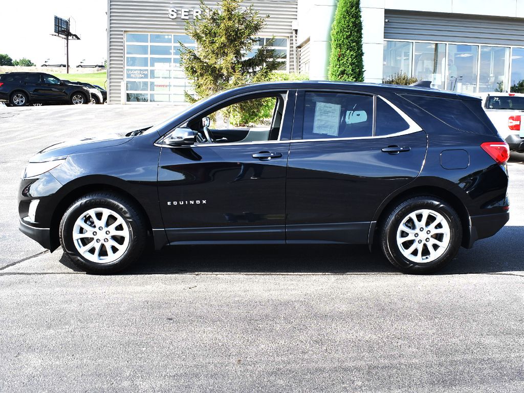 Used 2018 Chevrolet Equinox LT with VIN 2GNAXJEV4J6119938 for sale in Dyersville, IA