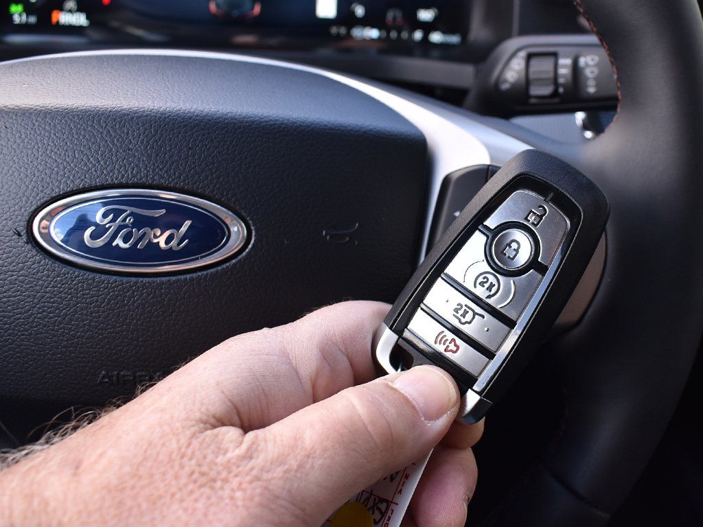 2026 Ford Explorer Active - Photo 12