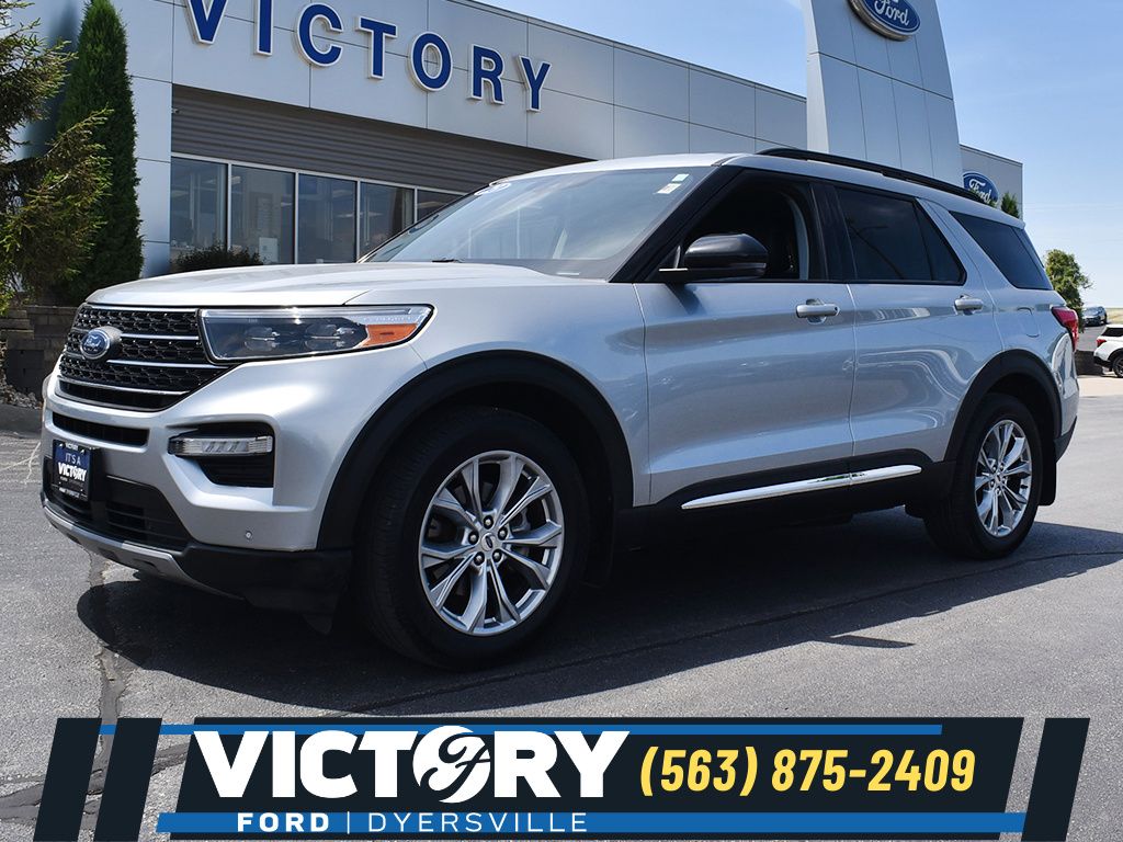 2023 Ford Explorer XLT 4WD's photo