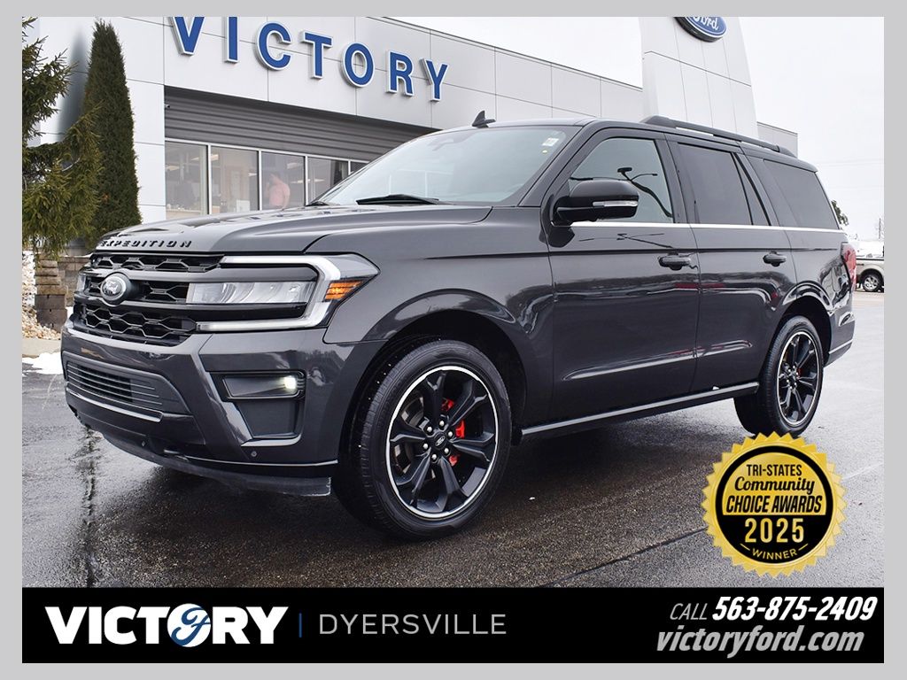 2022 Ford Expedition Limited's photo