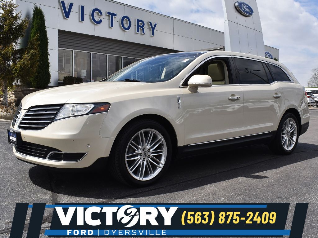 2018 Lincoln MKT 3.5 Reserve AWD's photo