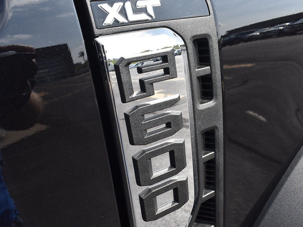 2026 Ford F-600 Super Duty Chassis Cab XLT - Photo 6