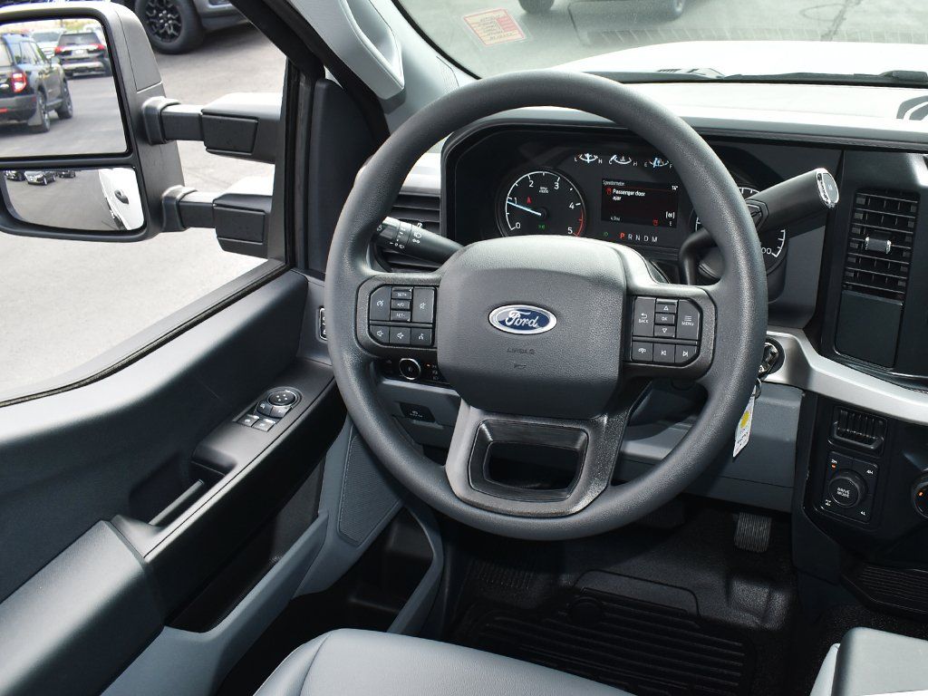 2025 Ford F-250 Super Duty XL - Photo 18