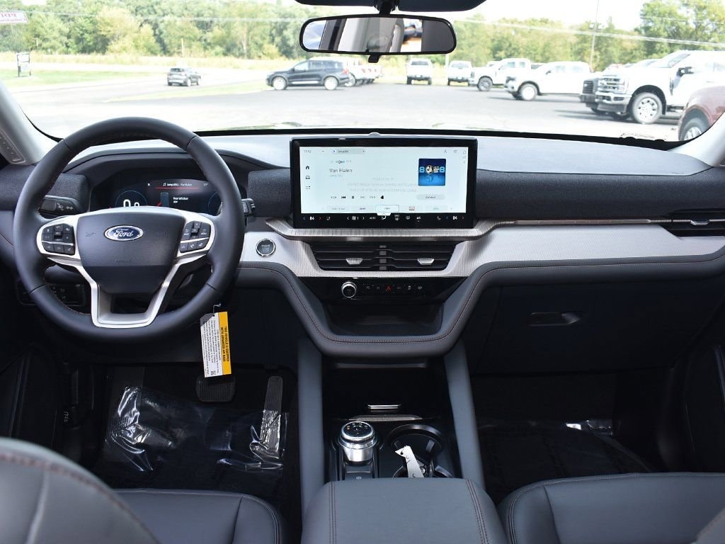 New 2025 Ford Explorer Active SUV