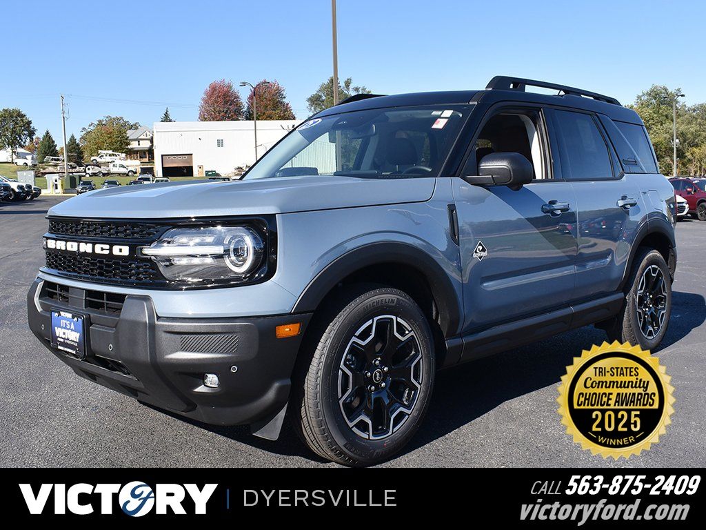 2025 Ford Bronco Sport Outer Banks's photo