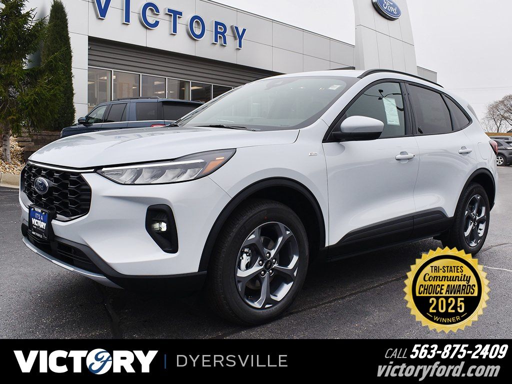 2026 Ford Escape ST-Line Select's photo