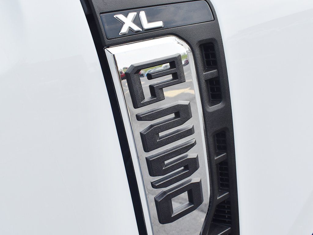 2025 Ford F-250 Super Duty XL - Photo 12