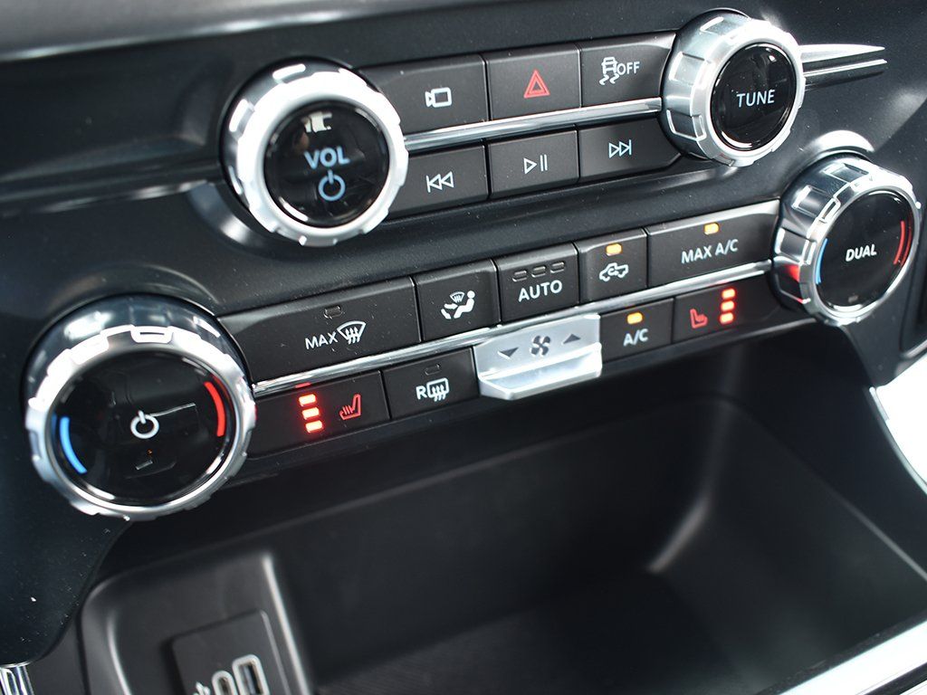2025 Ford F-150 XLT - Photo 24