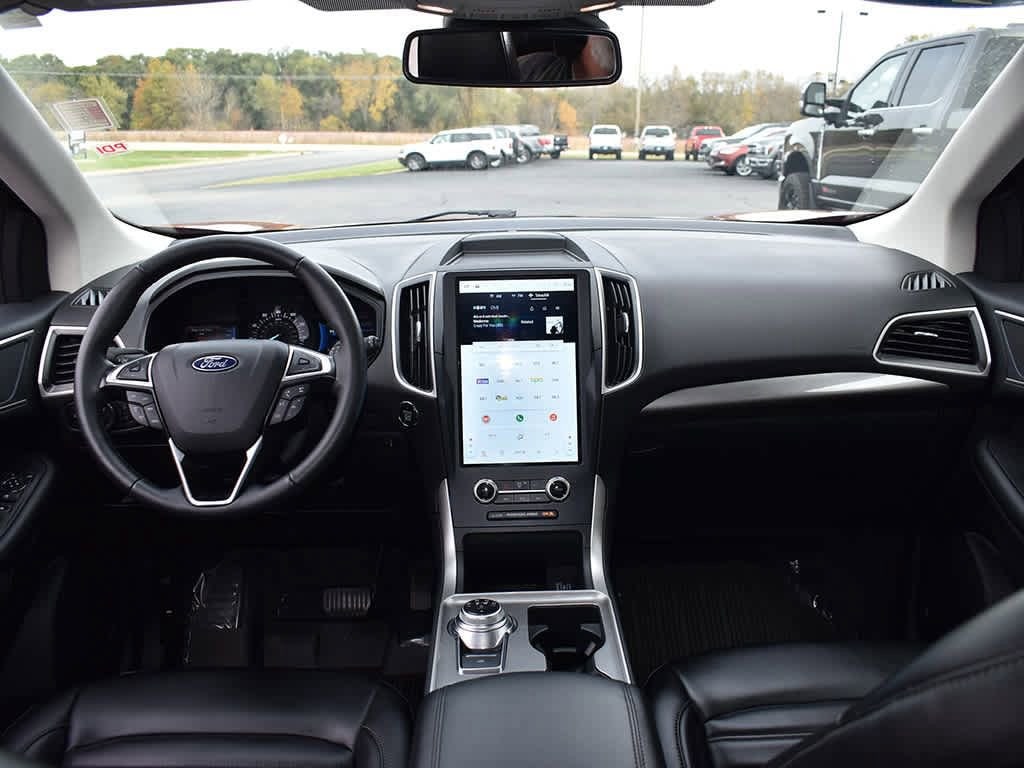 Used 2024 Ford Edge SEL SUV