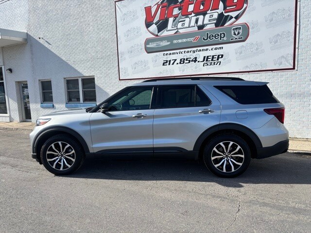 2020 Ford Explorer ST photo 2