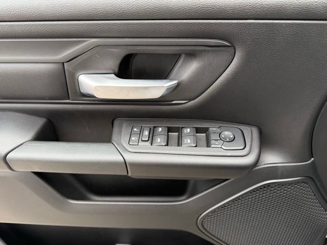 2026 RAM 1500 Warlock - Photo 16