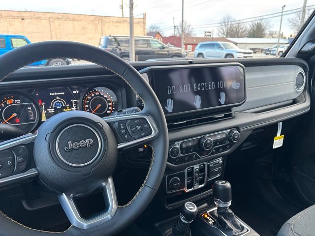 2025 Jeep Wrangler 4-Door Sahara - Photo 7