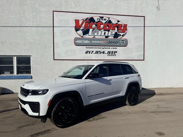2026 Jeep Grand Cherokee Laredo