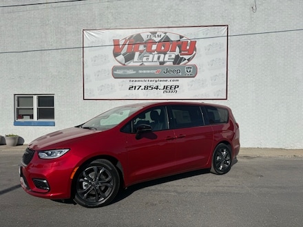 2026 Chrysler Pacifica SELECT Passenger Van