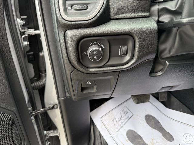 2026 RAM 1500 Warlock - Photo 18