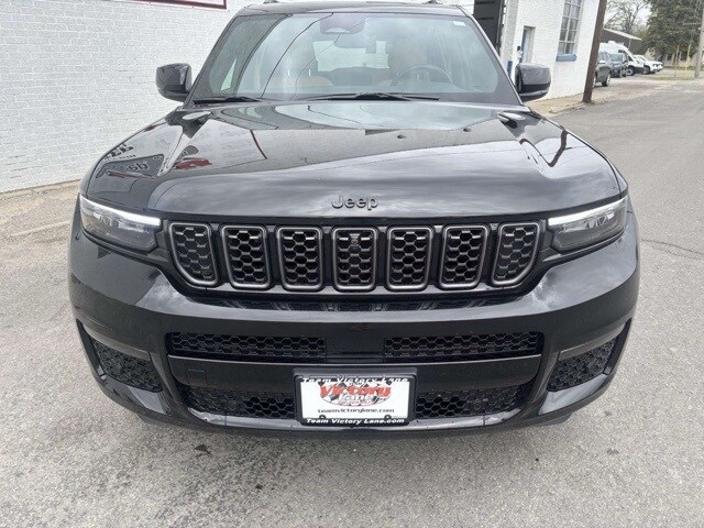 2024 Jeep Grand Cherokee L Summit photo 3