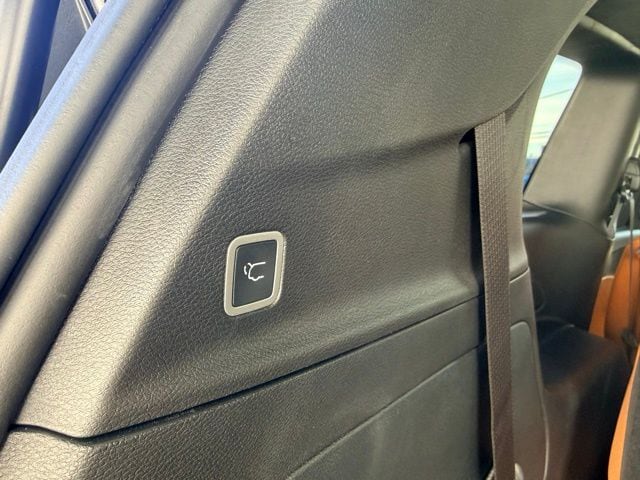 2026 Chrysler Pacifica Pinnacle - Photo 10